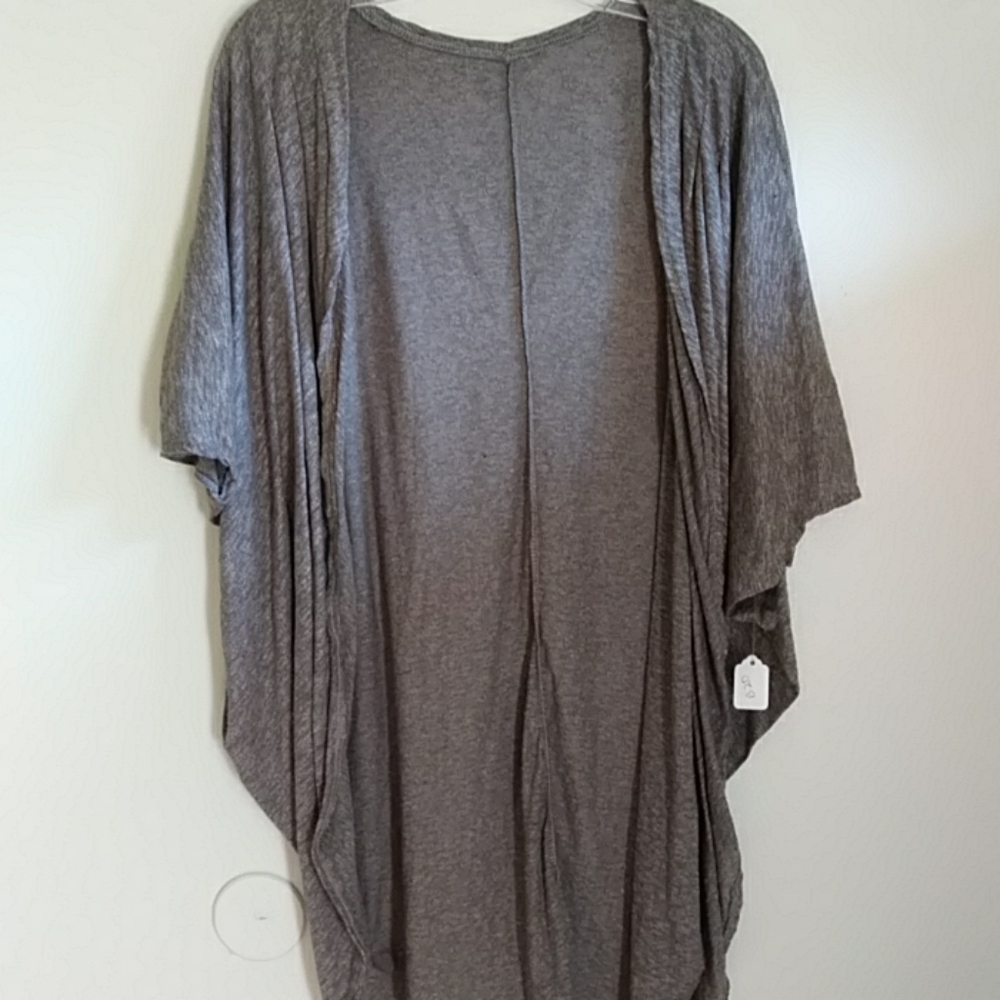Grey cover up - Picture 2 of 4